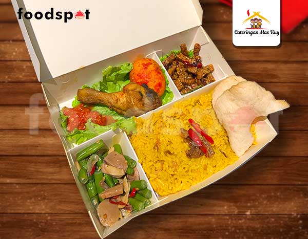 Paket Nasi Kuning Dari Cateringan Mas Kuy Foodspot