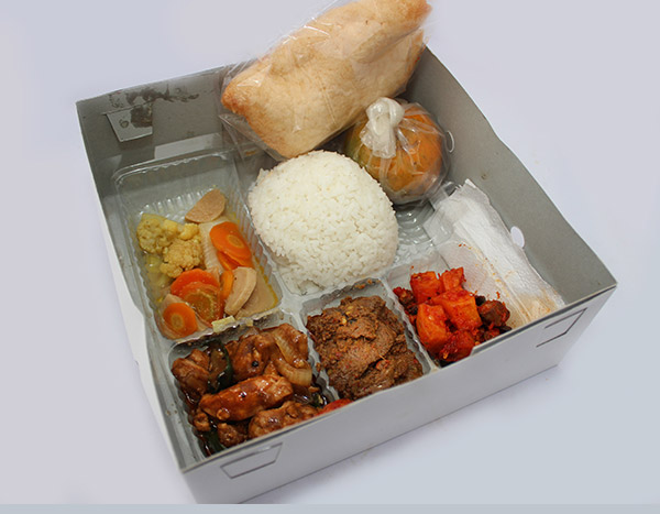 Nasi + Rendang + Capcay + Tempe/Tahu Goreng + Kerupuk