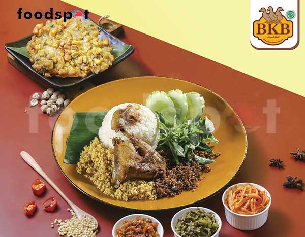 Paket Lengkap Ayam Kampung Goreng Djakarta + Bakwan Jagung
