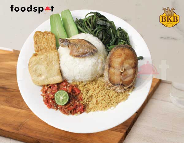 Nasi Tempong Ikan Manyung