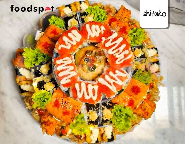 Sushi Cake Large Chandelier
