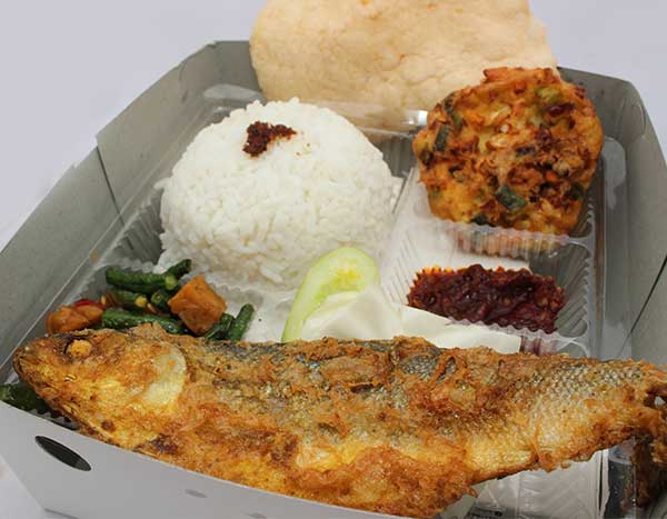 Nasi Kotak Ikan Bandeng Presto