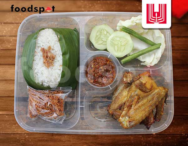 Nasi Ayam Goreng dari Hidayah Catering @Surabaya - foodspot