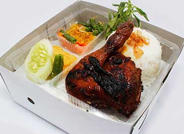  Nasi Ayam Bakar Madu  dari Kedai Kayumanis foodspot