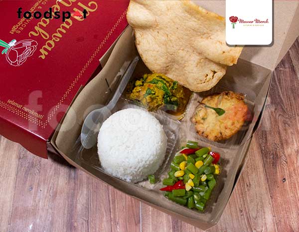 Paket Hemat Ayam Woku dari Mawar Merah Catering - foodspot