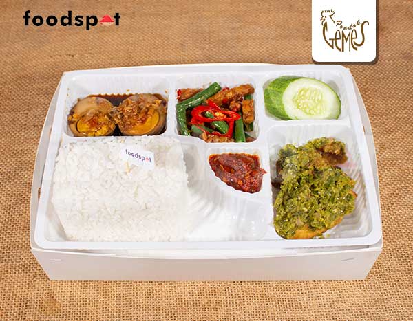 Paket Nasi Ayam Cabe Ijo Telur dari Pondok Gemes - foodspot